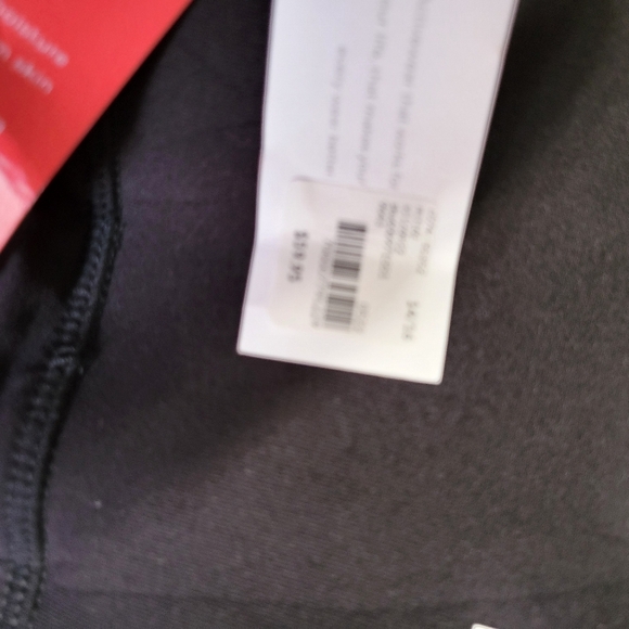 NEW Livi Capri leggings Size 14/16 (32) - Picture 4 of 6